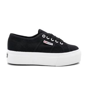 WORN ONCE! 2790 Platform Sneaker in Black & White Sole